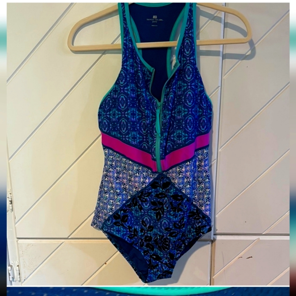 SALE Beach House Like New size 12 Blue and Purple Patterned Swimsuit